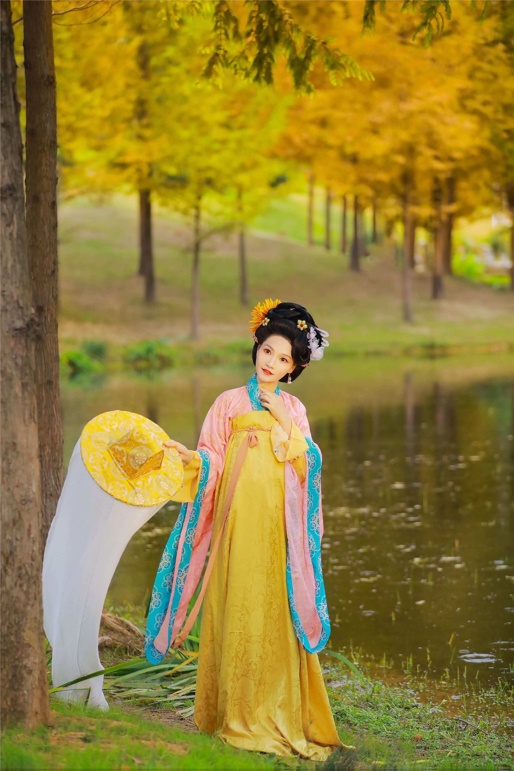 YITUYU艺图语 2025.02.07 秋意浓 焚香小也